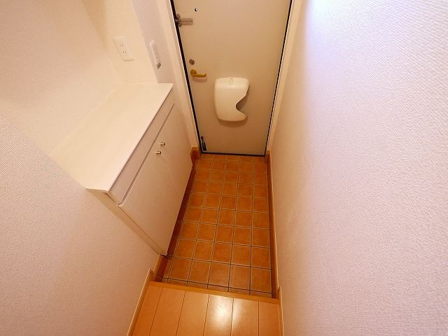 エスメラルダの玄関|収納もある玄関です