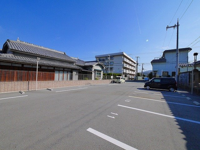 シャルマンヴィラの駐車場|駐車場です