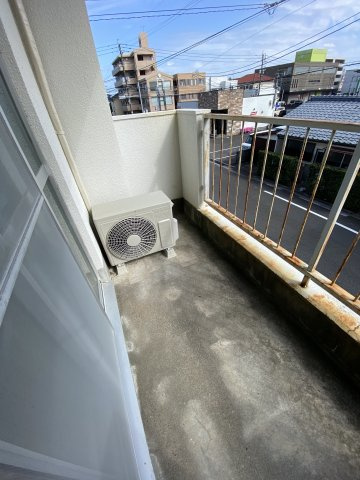 中村ビルのバルコニー