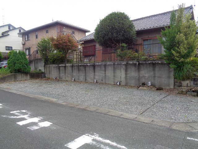 ㉚大平台4丁目130-11駐車場