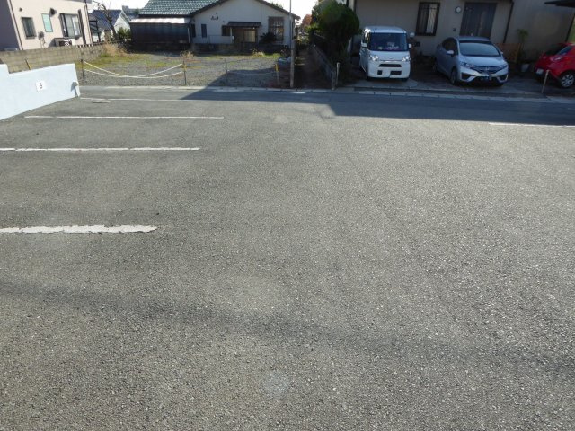 マリナーハウスの駐車場