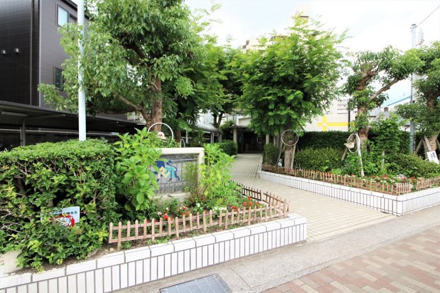 伊丹レックスマンションのエントランス|清潔なエントランスです