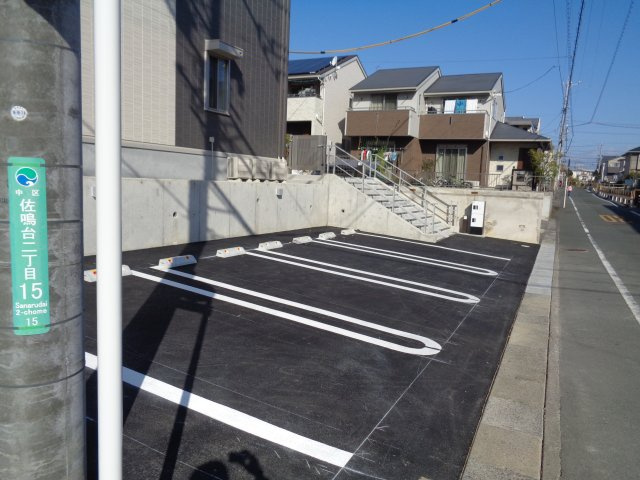 ヴァンヴェールの駐車場|車をお持ちの方に嬉しい駐車場付きの物件です