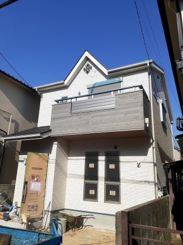 寝屋川市若葉町　新築一戸建ての外観
