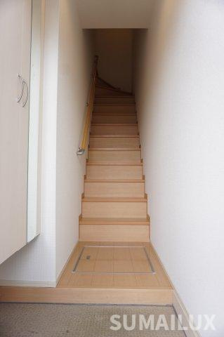 熊本市東区御領３丁目のアパートの玄関