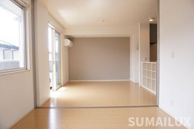 熊本市東区御領３丁目のアパートの居間・リビング