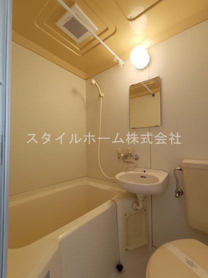 【浴室】 | ユトリロ三本木３