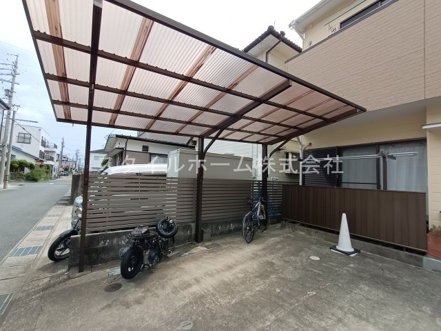 【駐車場】 | ユトリロ三本木３