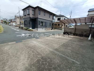 【駐車場】 | ユトリロ三本木３
