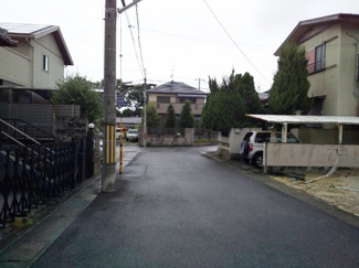 【前面道路含む現地写真】