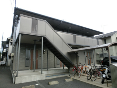 【外観】 | ポートパレス | ポートパレス　軽量鉄骨2階建て　南東向きの物件です