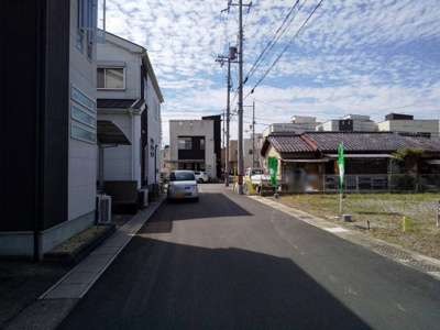 【前面道路含む現地写真】 | 宇治市槇島町北内4号棟　新築戸建