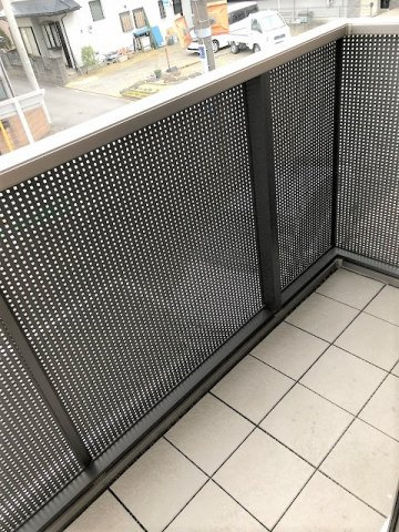 パルレのバルコニー|写真は同建物の別部屋を参考に掲載しております。