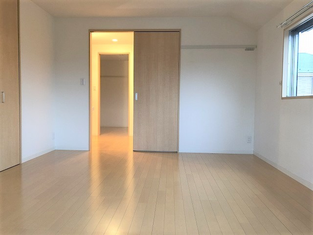 パルレの寝室|写真は同建物の別部屋を参考に掲載しております。