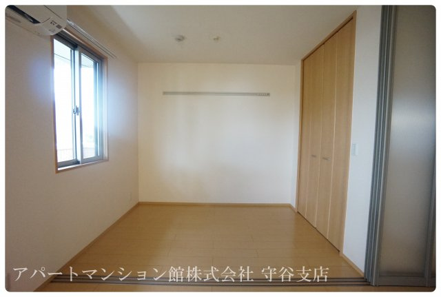 ドミール・ヤマキの洋室