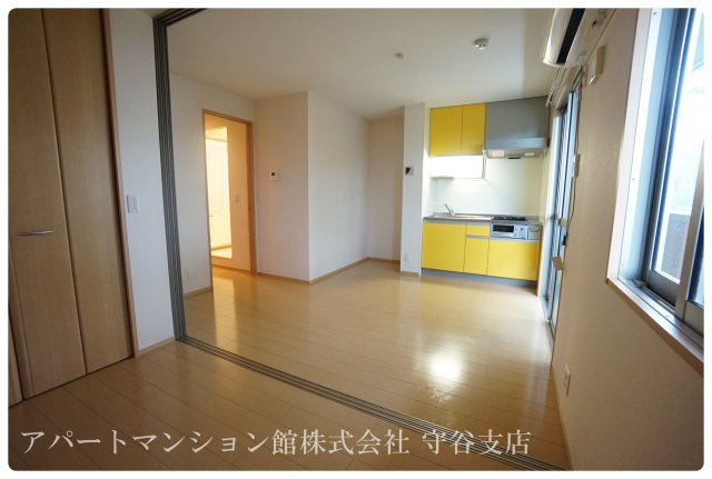 ドミール・ヤマキの居間・リビング