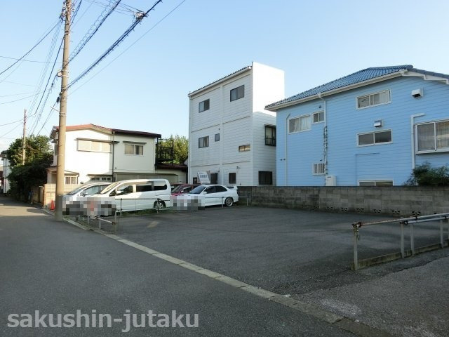 八千代台東１丁目　売地の外観|八千代台東１丁目　売地　更地（アスファルト敷）　北東・北西角地　建築条件なし　整形地