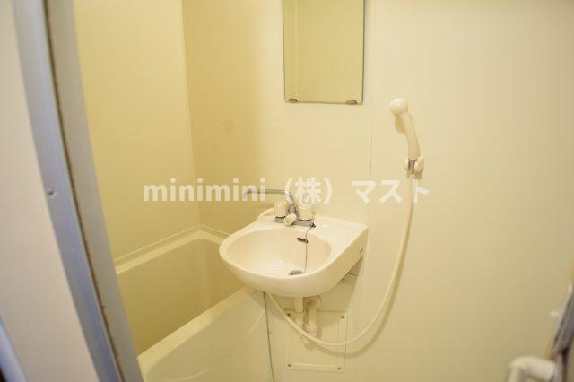 プレサンス難波東の洗面所
