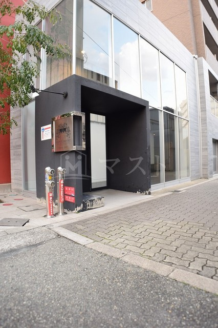 ＬＣ難波西のエントランス