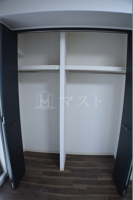 ＬＣ難波ミラージュの収納