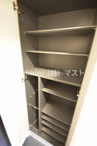 プレサンス難波セレクトの収納
