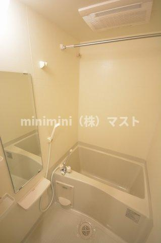プレサンス難波セレクトの浴室