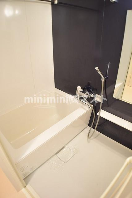 グランディールＮＡＭＢＡの浴室