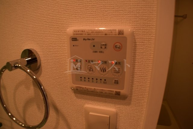 ラシュレエグゼ難波西の設備|浴室暖房乾燥機