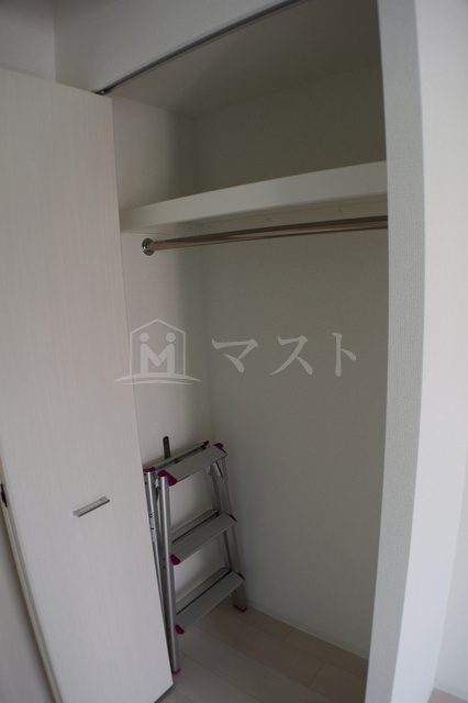 ラシュレエグゼ難波西の収納|沢山収納出来るクローゼット