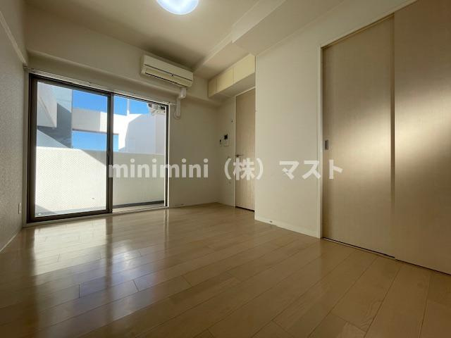 ラシュレエグゼ夕陽丘の居間・リビング