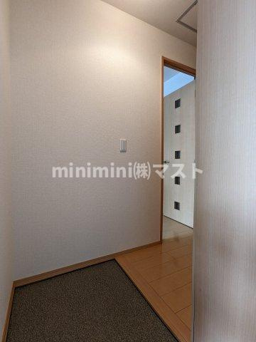 メゾン・ド・セリジェの玄関