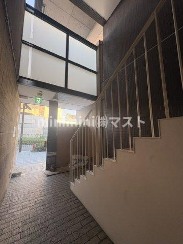 ラ・ドゥセール湊町のロビー