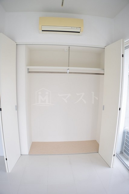 ラ・ドゥセール湊町の収納