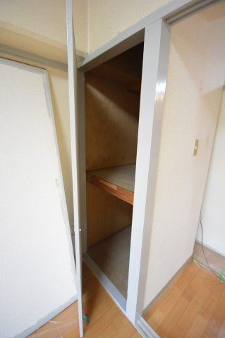 青風ハイツの収納