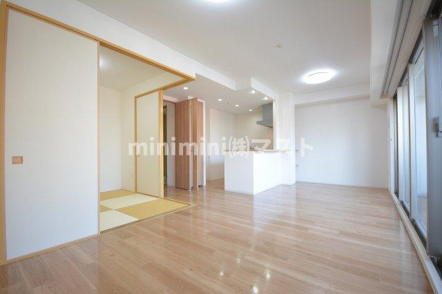 CITY SPIRE難波グレイスの居間・リビング