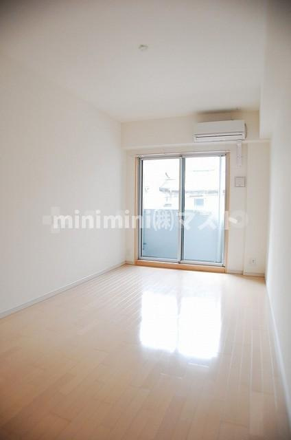 アドバンス難波ウインズの居間・リビング