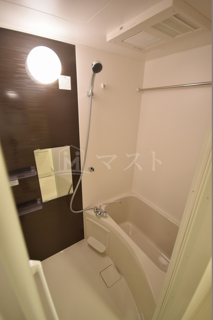 レオンヴァリエ天王寺北の浴室