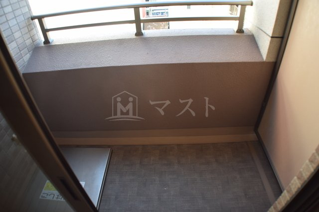 ラナップスクエア難波南のバルコニー