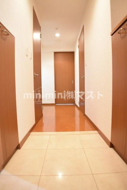 幸田マンション幸町の玄関|清楚な玄関がゲストを迎えます