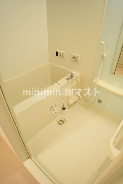 幸田マンション幸町の浴室|浴室暖房乾燥機付きバスはゆったり浴槽