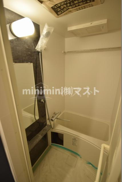 エスリード難波セントラルの浴室