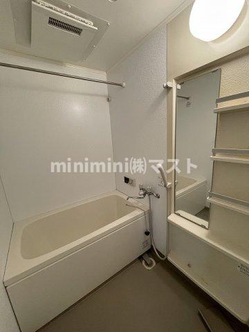 日興桜川ハイツの浴室