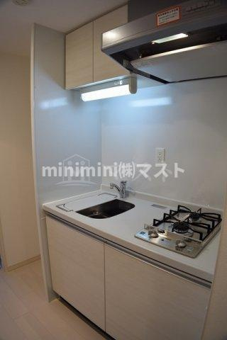 アドバンス難波南シャルムのキッチン|料理好きの方には嬉しい2口ガスシステムキッチン