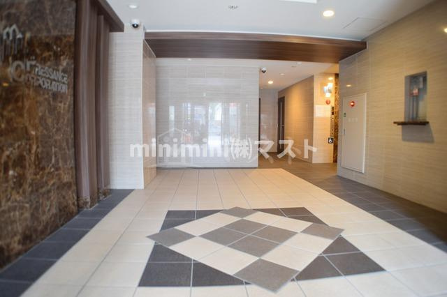 プレサンス難波フィネストのロビー
