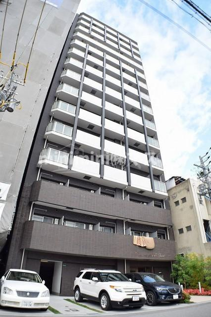 プレサンス難波フィネストの外観