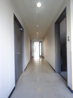 【ロビー】 | ル・コウァンビル