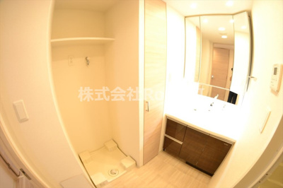 【独立洗面台】 | プレサンス心斎橋レヨン | 使いやすい独立洗面台です