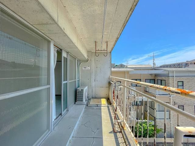 ハイツ大川筋のバルコニー|陽当たり良好なバルコニーです