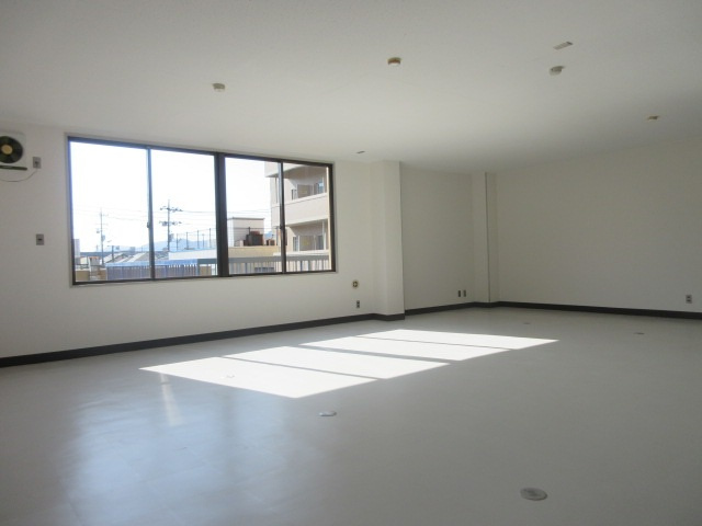 【内装】 | 岩下ビル