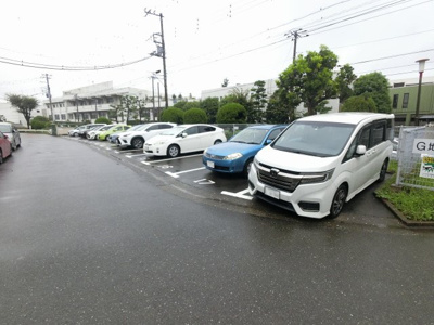 【駐車場】 | 港南台つぐみ団地１２号棟 | 平置き駐車場です。